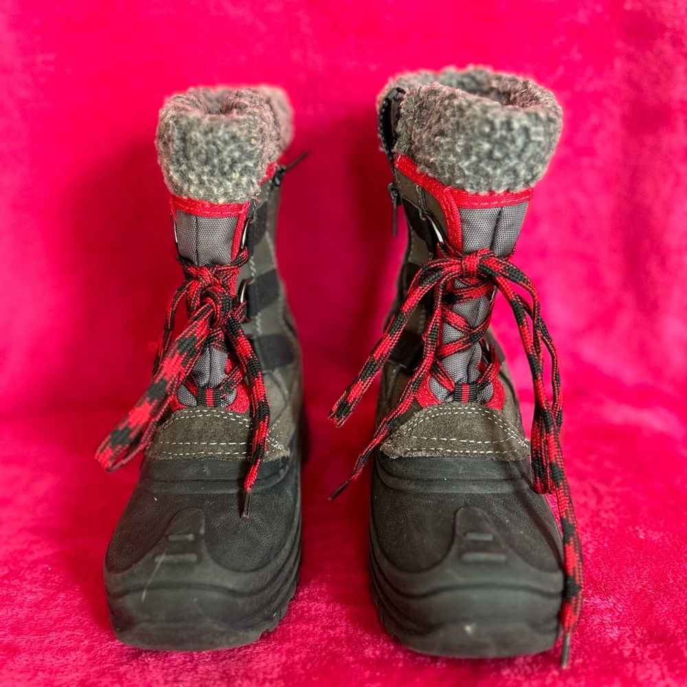 Girls Size 2M Gray & Red Snow Boots